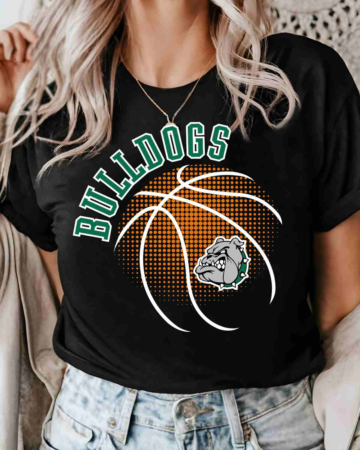 Bulldogs Basketball Halftone Ball DTF Transfer