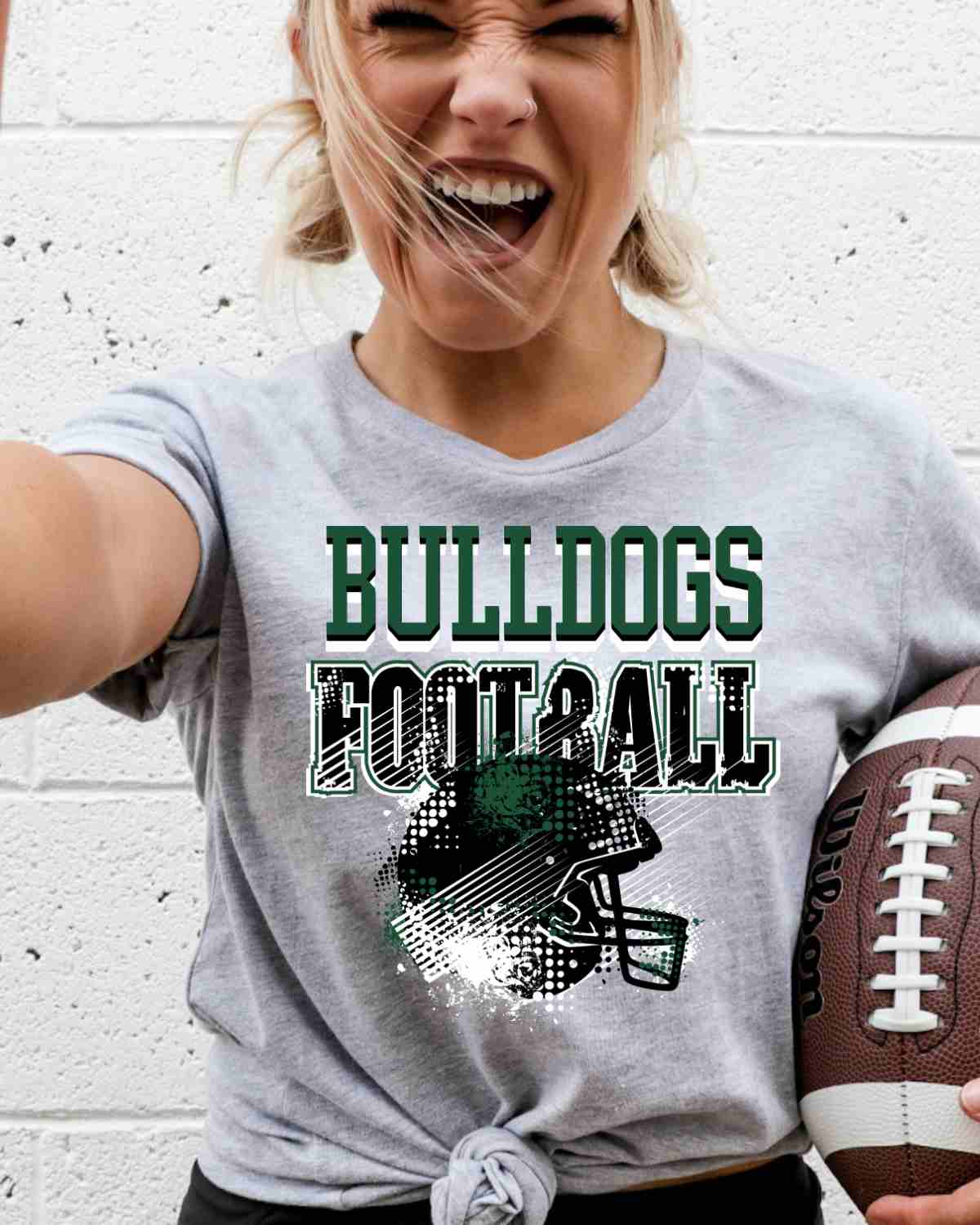 Bulldogs Football Grunge Helmet DTF Transfer